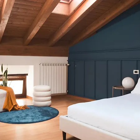 Penthouse Con Vista 6 Minuti Dal Bernina Express Apartment
